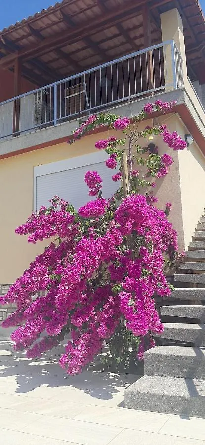 Apartment With Heated Pool, Villa Regina Pula